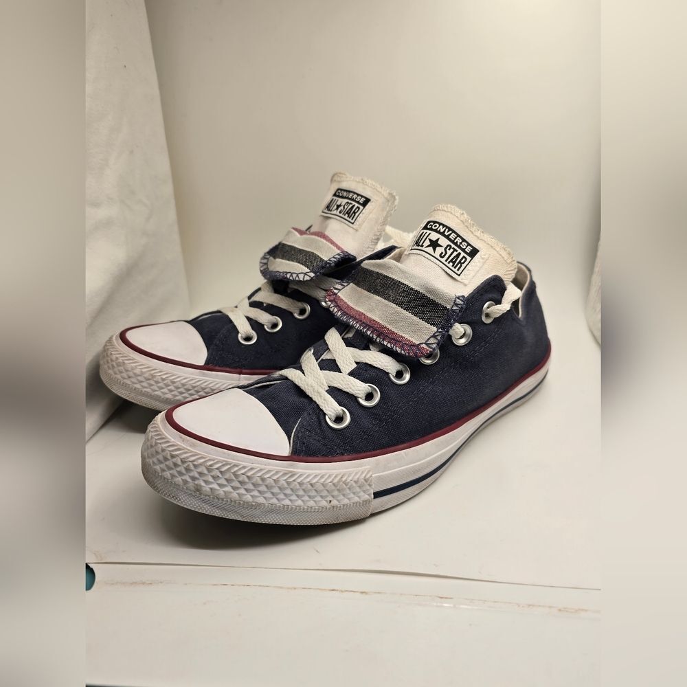 Converse Navy Canvas Women's Athletic Shoes 8 - Picture 2 of 8